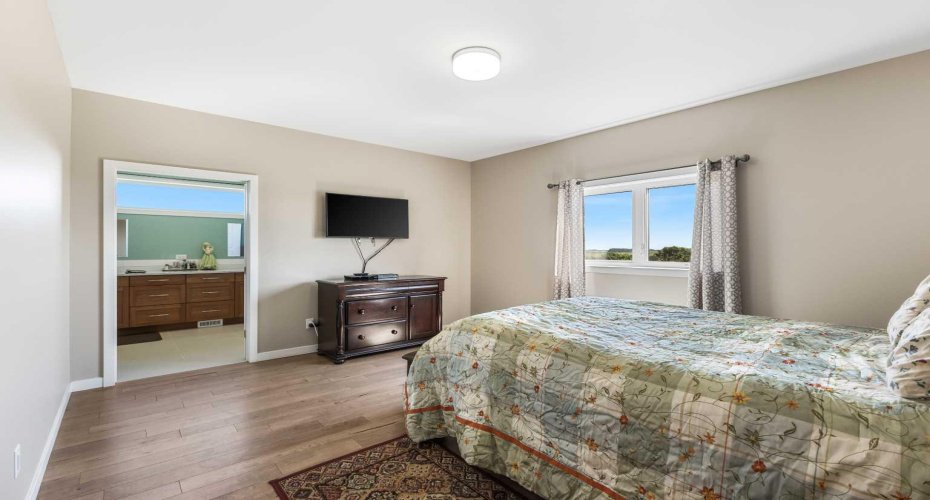 243077 Range Road 255, Rural Wheatland County, Alberta T1P 0H9, 5 Bedrooms Bedrooms, ,3 BathroomsBathrooms,Residential,For Sale,Range Road 255,A2280277