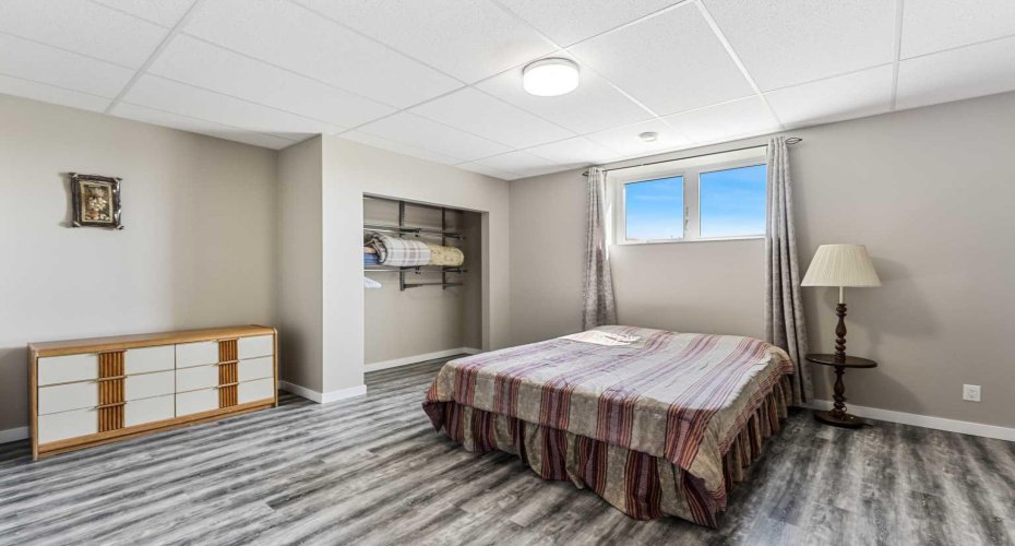 243077 Range Road 255, Rural Wheatland County, Alberta T1P 0H9, 5 Bedrooms Bedrooms, ,3 BathroomsBathrooms,Residential,For Sale,Range Road 255,A2280277
