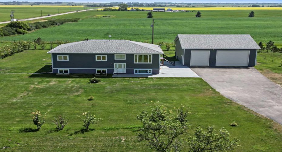 243077 Range Road 255, Rural Wheatland County, Alberta T1P 0H9, 5 Bedrooms Bedrooms, ,3 BathroomsBathrooms,Residential,For Sale,Range Road 255,A2280277