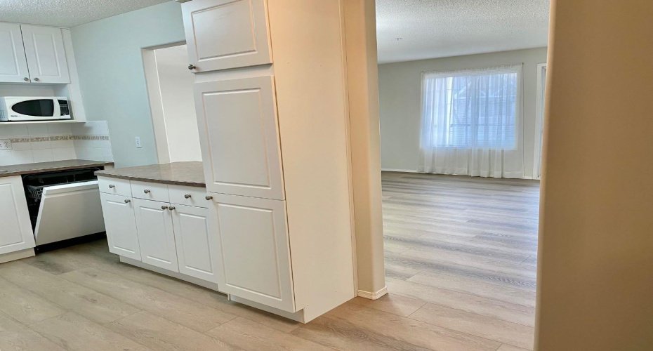 928 Arbour Lake Road, Calgary, Alberta T3G5T2, 2 Bedrooms Bedrooms, ,2 BathroomsBathrooms,Residential,For Sale,Arbour Lake,A2277589