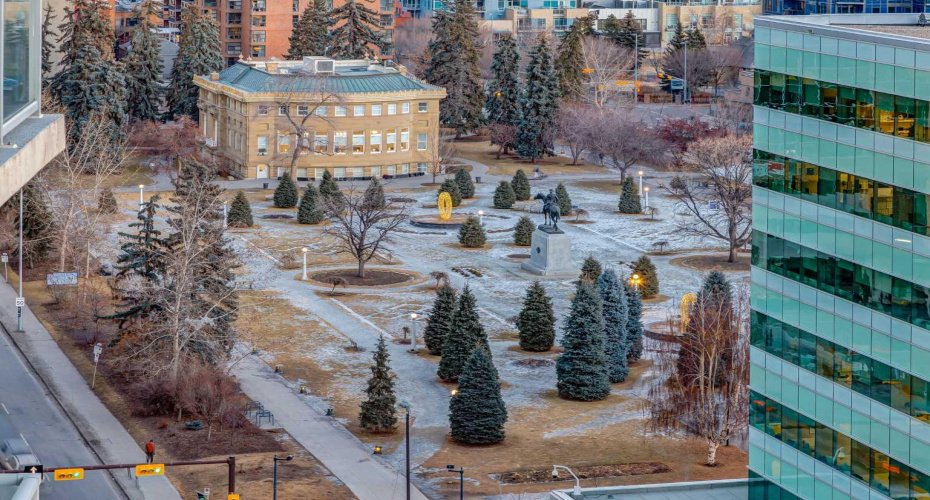 530 12 Avenue, Calgary, Alberta T2R0B1, 1 Bedroom Bedrooms, ,2 BathroomsBathrooms,Residential,For Sale,12,A2278918