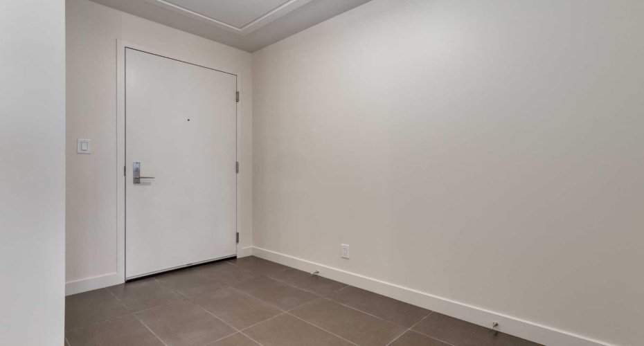 530 12 Avenue, Calgary, Alberta T2R0B1, 1 Bedroom Bedrooms, ,2 BathroomsBathrooms,Residential,For Sale,12,A2278918