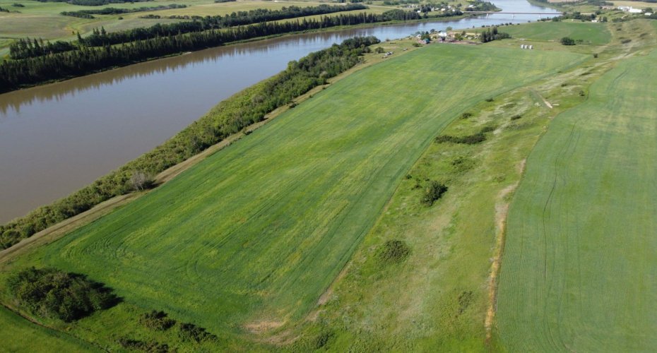 121048 TWP RD 555, Brosseau, Alberta T0B 0P0, ,Agri-business,For Sale,TWP RD 555,A2279056