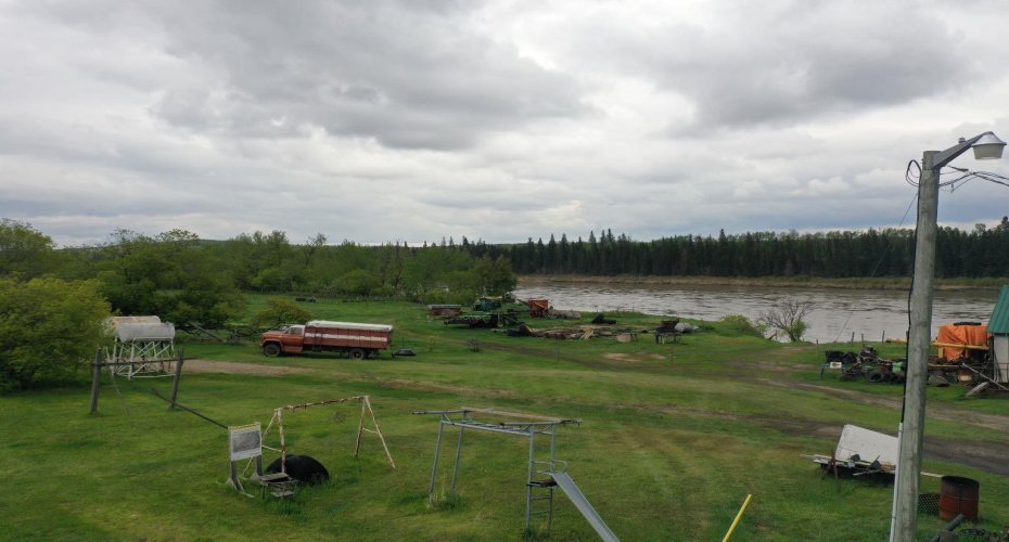 121048 TWP RD 555, Brosseau, Alberta T0B 0P0, ,Agri-business,For Sale,TWP RD 555,A2279056