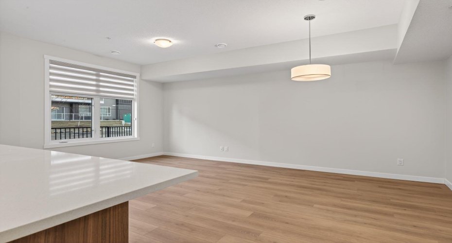 400 belmont Street, Calgary, Alberta T2X4C1, 2 Bedrooms Bedrooms, ,2 BathroomsBathrooms,Residential,For Sale,belmont,A2280708
