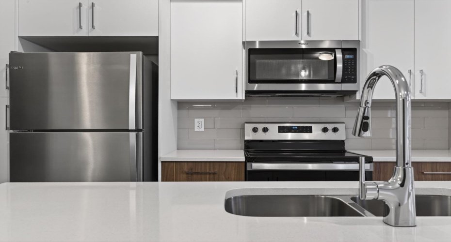 400 belmont Street, Calgary, Alberta T2X4C1, 2 Bedrooms Bedrooms, ,2 BathroomsBathrooms,Residential,For Sale,belmont,A2280708