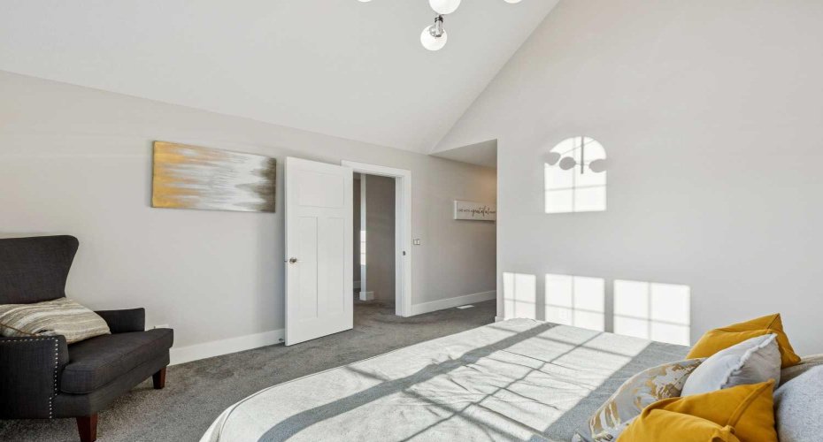16 Treeline Lane, Calgary, Alberta T2Y 0S2, 3 Bedrooms Bedrooms, ,3 BathroomsBathrooms,Residential,For Sale,Treeline,A2279893
