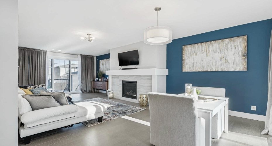 16 Treeline Lane, Calgary, Alberta T2Y 0S2, 3 Bedrooms Bedrooms, ,3 BathroomsBathrooms,Residential,For Sale,Treeline,A2279893