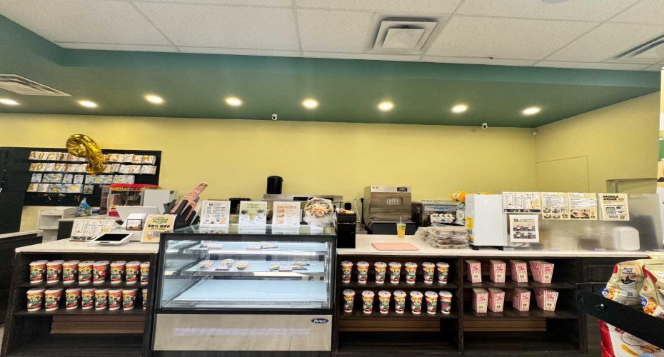 30 Crestridge Common, Calgary, Alberta T3B 6K2, ,Commercial,For Lease,Crestridge,A2279935