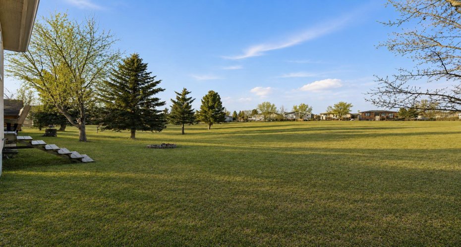 619 Lakeside Drive, Rural Vulcan County, Alberta T0B2R0, 1 Bedroom Bedrooms, ,2 BathroomsBathrooms,Residential,For Sale,Lakeside,A2280128