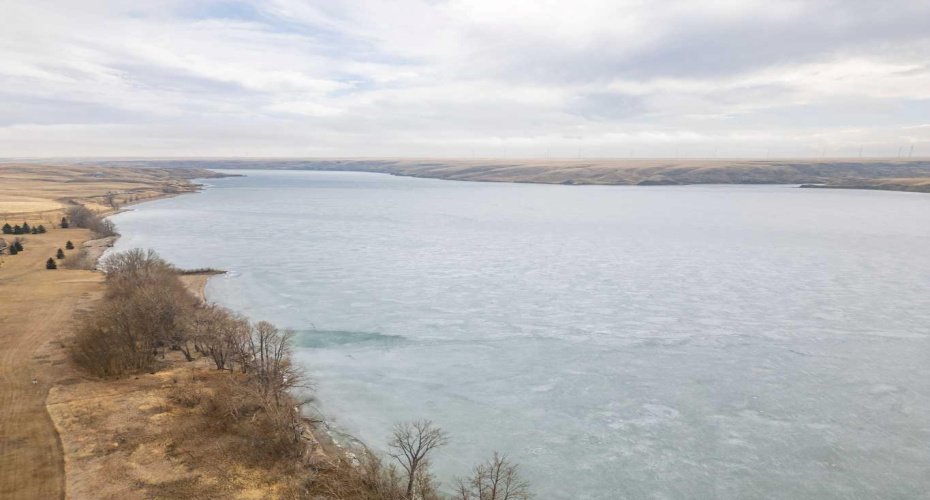 619 Lakeside Drive, Rural Vulcan County, Alberta T0B2R0, 1 Bedroom Bedrooms, ,2 BathroomsBathrooms,Residential,For Sale,Lakeside,A2280128