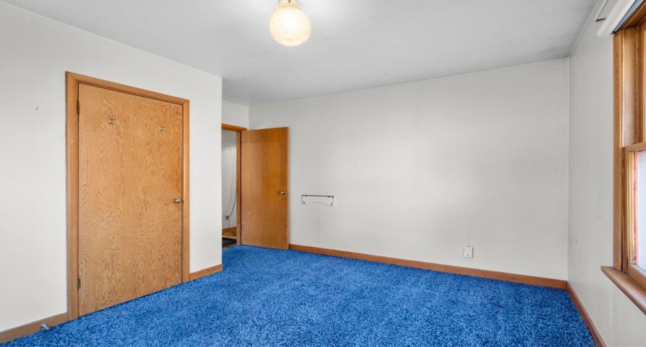 332 Third Street, Cochrane, Alberta T4C1Z6, 3 Bedrooms Bedrooms, ,2 BathroomsBathrooms,Residential,For Sale,Third,A2280560