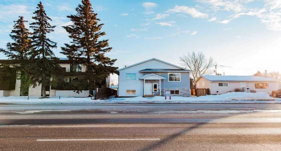 9403 100 Avenue, Grande Prairie, Alberta T8V 0S8, ,Multi-family,For Sale,100,A2280853