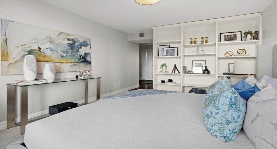 1001 14 Avenue, Calgary, Alberta T2R 1L2, 2 Bedrooms Bedrooms, ,2 BathroomsBathrooms,Residential,For Sale,14,A2281108