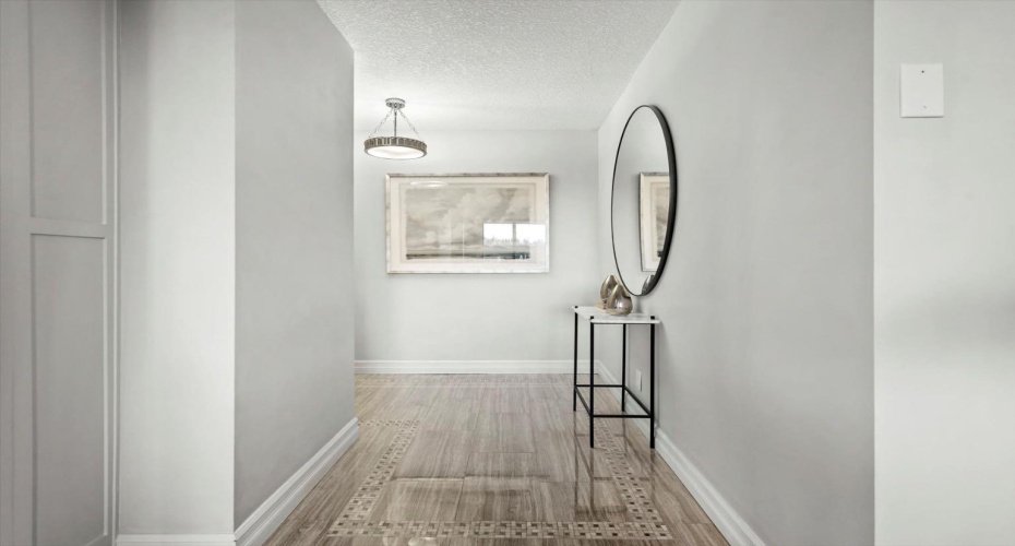 1001 14 Avenue, Calgary, Alberta T2R 1L2, 2 Bedrooms Bedrooms, ,2 BathroomsBathrooms,Residential,For Sale,14,A2281108