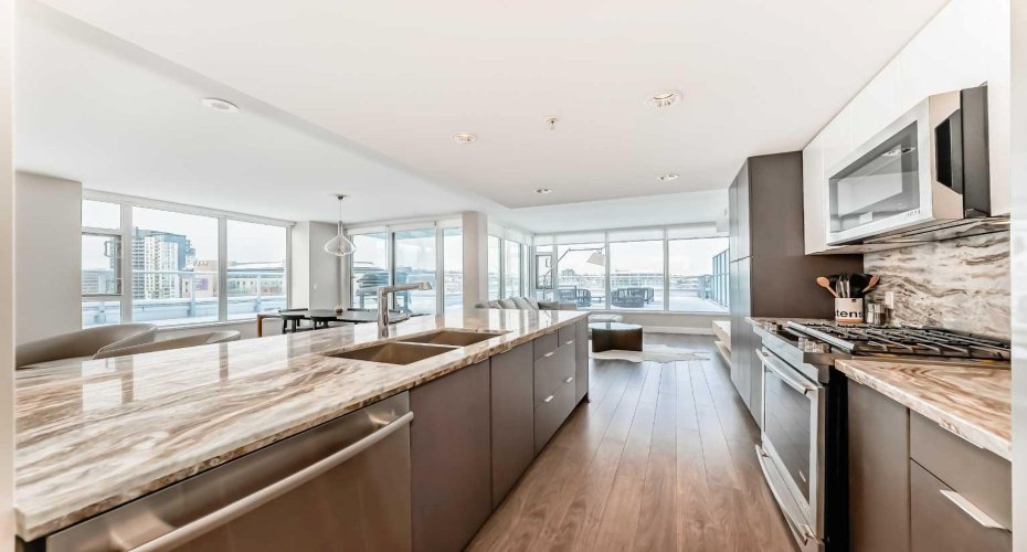 510 6 Avenue, Calgary, Alberta T2G1K6, 2 Bedrooms Bedrooms, ,2 BathroomsBathrooms,Residential,For Sale,6,A2273007