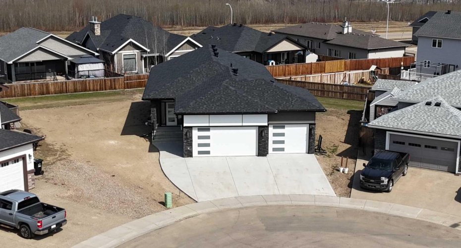 120 Beaconview Place, Fort McMurray, Alberta T9H2S6, 3 Bedrooms Bedrooms, ,3 BathroomsBathrooms,Residential,For Sale,Beaconview,A2281289