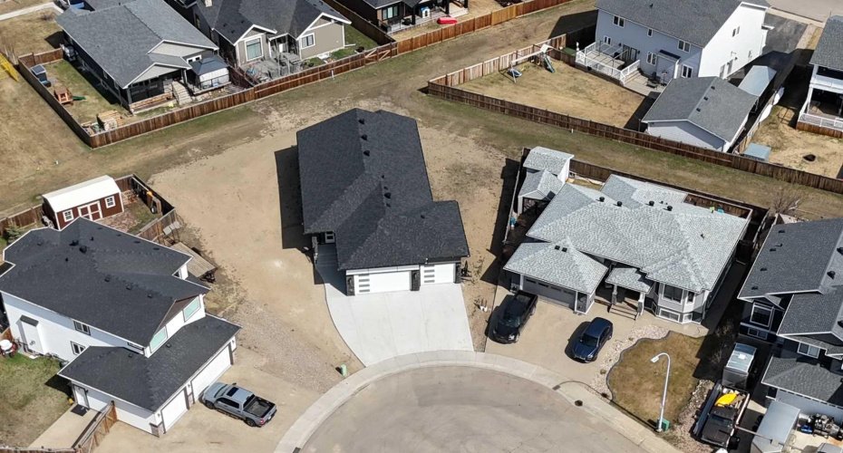 120 Beaconview Place, Fort McMurray, Alberta T9H2S6, 3 Bedrooms Bedrooms, ,3 BathroomsBathrooms,Residential,For Sale,Beaconview,A2281289