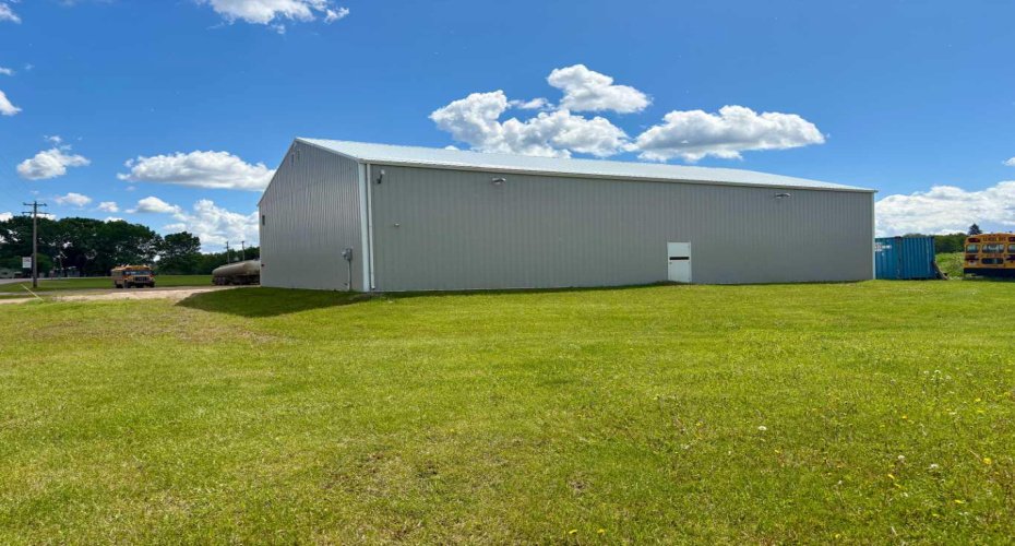 5101 49 Avenue, Dewberry, Alberta T0B 1G0, ,Commercial,For Sale,Goodon Pole building,49,A2281316