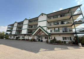 228 Pembina Avenue, Hinton, Alberta T7V0A5, 2 Bedrooms Bedrooms, ,2 BathroomsBathrooms,Residential,For Sale,Pembina,A2281368