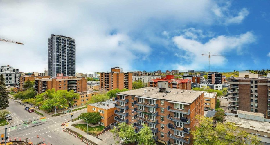 626 14 Avenue, Calgary, Alberta T2R 0X4, 2 Bedrooms Bedrooms, ,2 BathroomsBathrooms,Residential,For Sale,14,A2277160