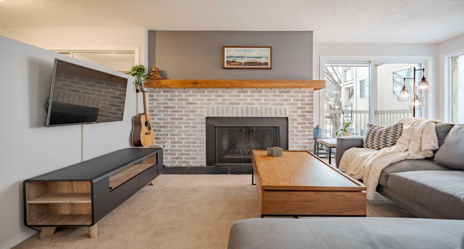 3402 Parkdale Boulevard, Calgary, Alberta T2N 3T4, 2 Bedrooms Bedrooms, ,1 BathroomBathrooms,Residential,For Sale,Parkdale,A2278235