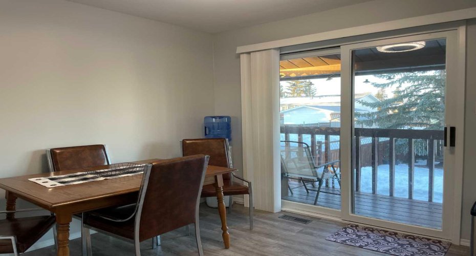4516 45 Street, Rycroft, Alberta T0H 3A0, 3 Bedrooms Bedrooms, ,2 BathroomsBathrooms,Residential,For Sale,45,A2280891