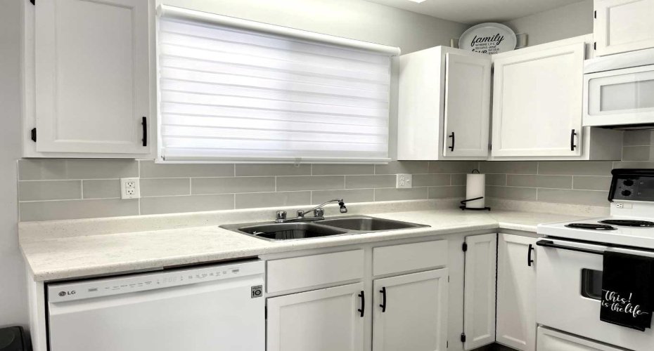 4516 45 Street, Rycroft, Alberta T0H 3A0, 3 Bedrooms Bedrooms, ,2 BathroomsBathrooms,Residential,For Sale,45,A2280891