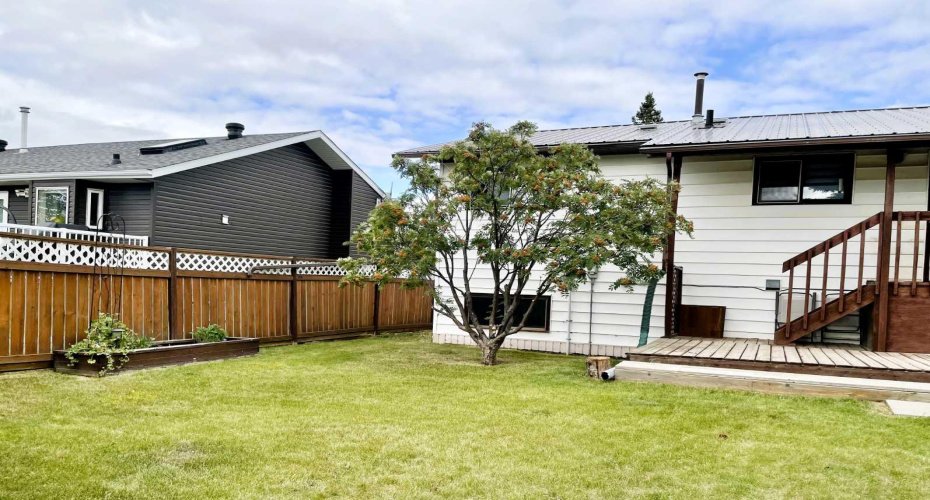 4516 45 Street, Rycroft, Alberta T0H 3A0, 3 Bedrooms Bedrooms, ,2 BathroomsBathrooms,Residential,For Sale,45,A2280891