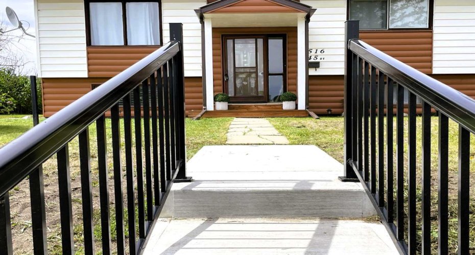 4516 45 Street, Rycroft, Alberta T0H 3A0, 3 Bedrooms Bedrooms, ,2 BathroomsBathrooms,Residential,For Sale,45,A2280891