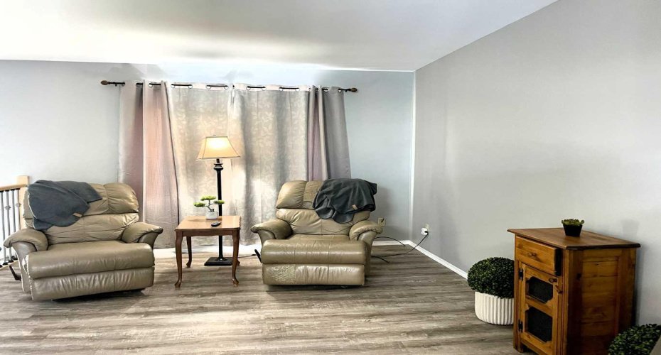 4516 45 Street, Rycroft, Alberta T0H 3A0, 3 Bedrooms Bedrooms, ,2 BathroomsBathrooms,Residential,For Sale,45,A2280891