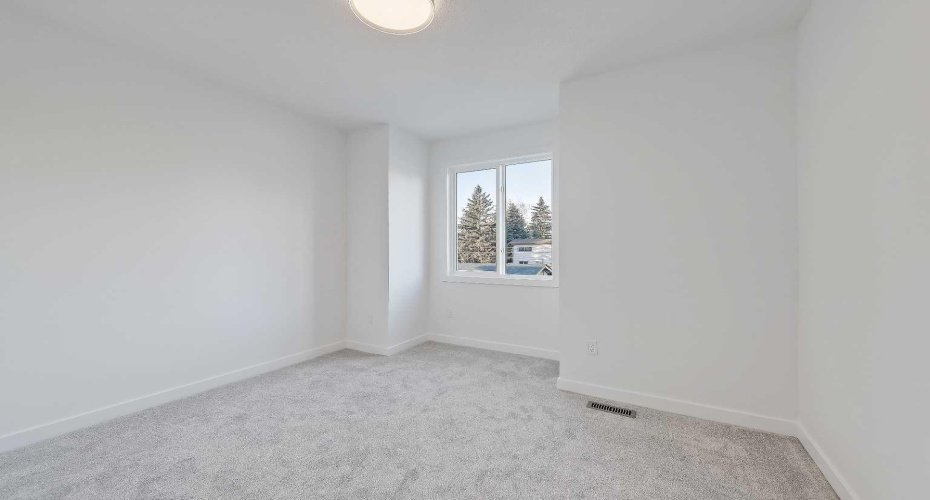 8136 47 Avenue, Calgary, Alberta T3B 1Z5, 5 Bedrooms Bedrooms, ,4 BathroomsBathrooms,Residential,For Sale,47,A2281182