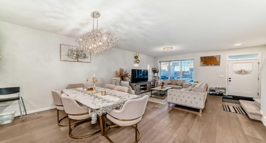 235 Cornerbrook Road, Calgary, Alberta T3N 2J3, 5 Bedrooms Bedrooms, ,4 BathroomsBathrooms,Residential,For Sale,Cornerbrook,A2281556