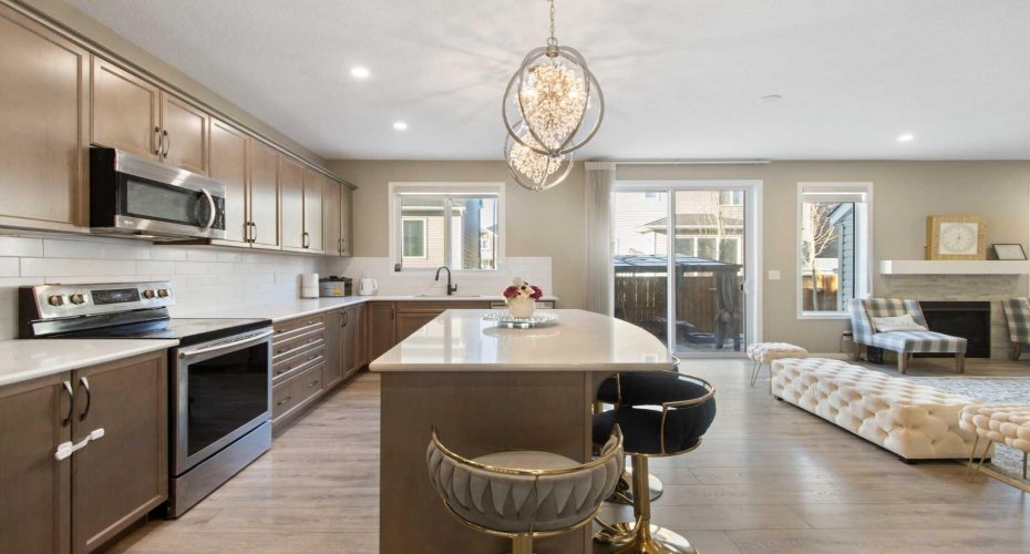 17 Carrington Manor, Calgary, Alberta T3P 0Z2, 3 Bedrooms Bedrooms, ,4 BathroomsBathrooms,Residential,For Sale,Carrington,A2281428