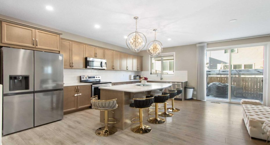 17 Carrington Manor, Calgary, Alberta T3P 0Z2, 3 Bedrooms Bedrooms, ,4 BathroomsBathrooms,Residential,For Sale,Carrington,A2281428