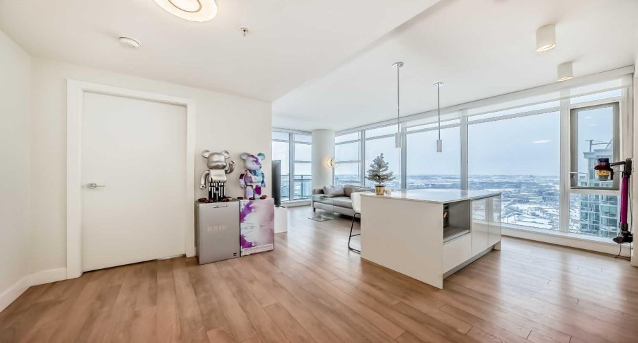 1122 3 Street, Calgary, Alberta T2G 1H7, 2 Bedrooms Bedrooms, ,2 BathroomsBathrooms,Residential,For Sale,3,A2281543