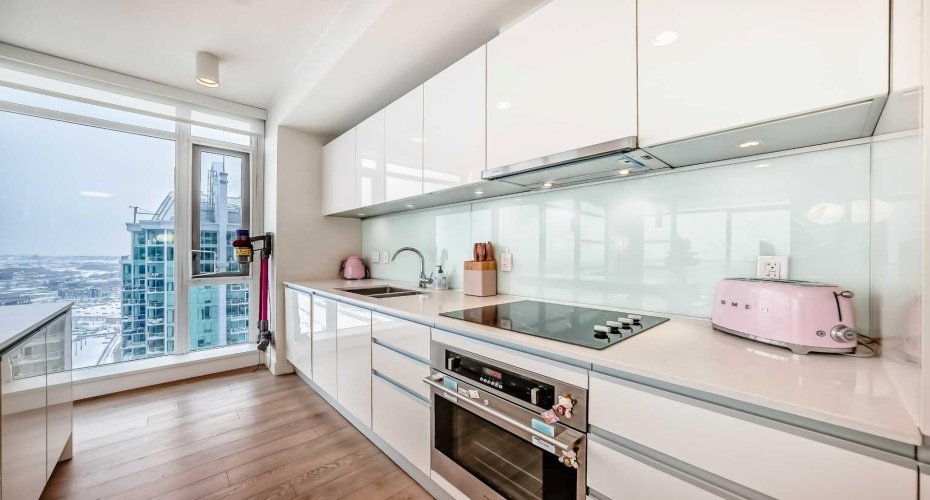 1122 3 Street, Calgary, Alberta T2G 1H7, 2 Bedrooms Bedrooms, ,2 BathroomsBathrooms,Residential,For Sale,3,A2281543