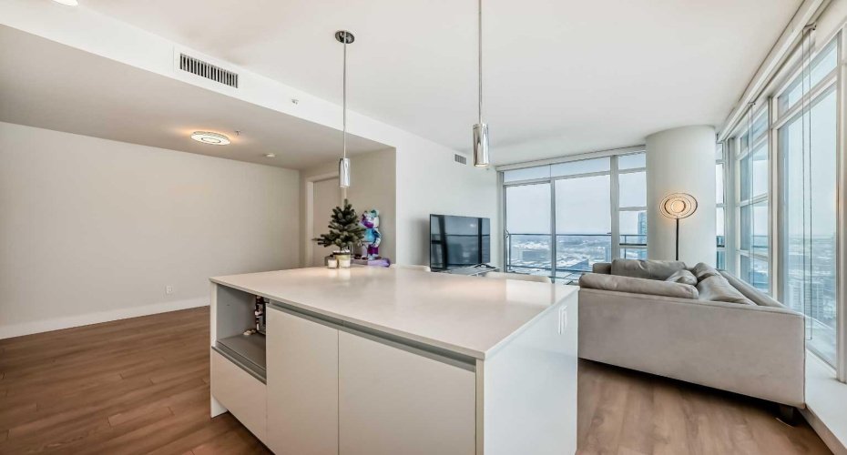 1122 3 Street, Calgary, Alberta T2G 1H7, 2 Bedrooms Bedrooms, ,2 BathroomsBathrooms,Residential,For Sale,3,A2281543