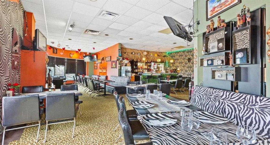 123 Calgary Street, Calgary, Alberta T2A 5K4, ,Commercial,For Lease,Calgary,A2274241