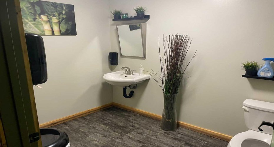 Washroom - women