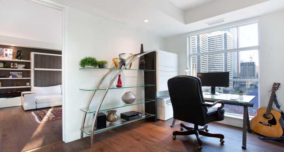 205 Riverfront Avenue, Calgary, Alberta T2P 5K4, 2 Bedrooms Bedrooms, ,2 BathroomsBathrooms,Residential,For Sale,Riverfront,A2281295