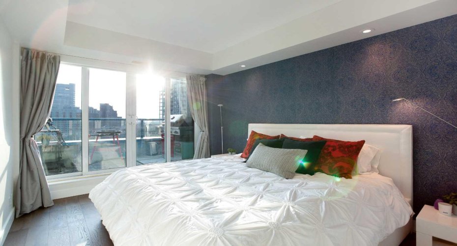 205 Riverfront Avenue, Calgary, Alberta T2P 5K4, 2 Bedrooms Bedrooms, ,2 BathroomsBathrooms,Residential,For Sale,Riverfront,A2281295