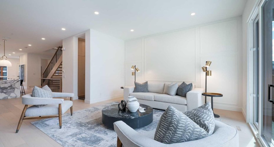 1807 Broadview Road, Calgary, Alberta T2N 3H6, 4 Bedrooms Bedrooms, ,5 BathroomsBathrooms,Residential,For Sale,Broadview,A2281441