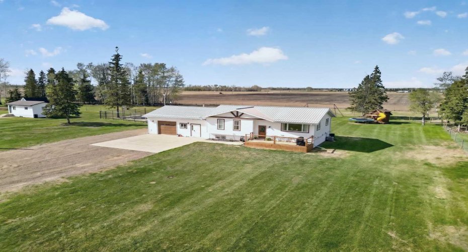 106157 Range Road 142, Rural Mackenzie County, Alberta T0H 2H0, 5 Bedrooms Bedrooms, ,2 BathroomsBathrooms,Residential,For Sale,Range Road 142,A2281448