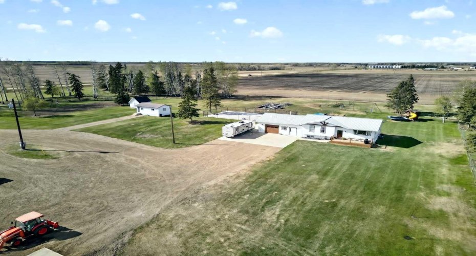 106157 Range Road 142, Rural Mackenzie County, Alberta T0H 2H0, 5 Bedrooms Bedrooms, ,2 BathroomsBathrooms,Residential,For Sale,Range Road 142,A2281448