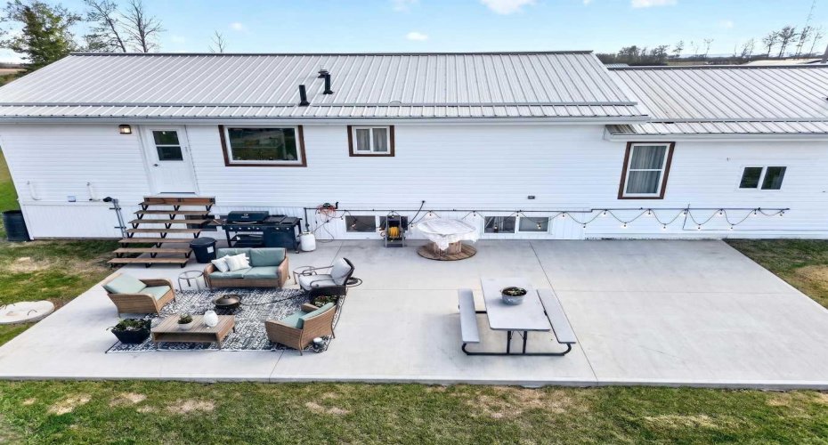 106157 Range Road 142, Rural Mackenzie County, Alberta T0H 2H0, 5 Bedrooms Bedrooms, ,2 BathroomsBathrooms,Residential,For Sale,Range Road 142,A2281448