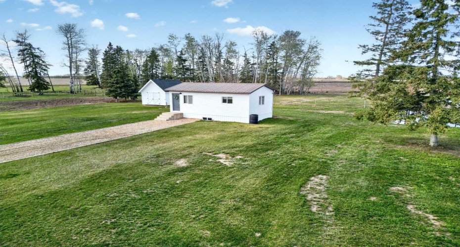 106157 Range Road 142, Rural Mackenzie County, Alberta T0H 2H0, 5 Bedrooms Bedrooms, ,2 BathroomsBathrooms,Residential,For Sale,Range Road 142,A2281448