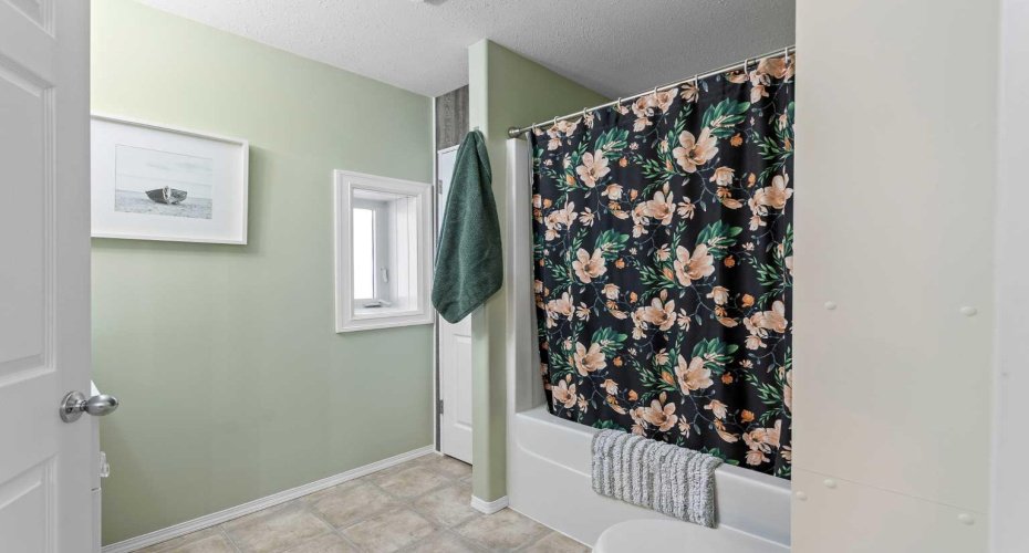 1013 Osprey Drive, Livelong, Saskatchewan S0M1J0, 3 Bedrooms Bedrooms, ,1 BathroomBathrooms,Residential,For Sale,Osprey,A2281656