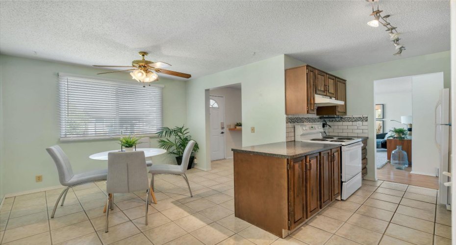 127 Falshire Way, Calgary, Alberta T3J 2C7, 4 Bedrooms Bedrooms, ,2 BathroomsBathrooms,Residential,For Sale,Falshire,A2281660