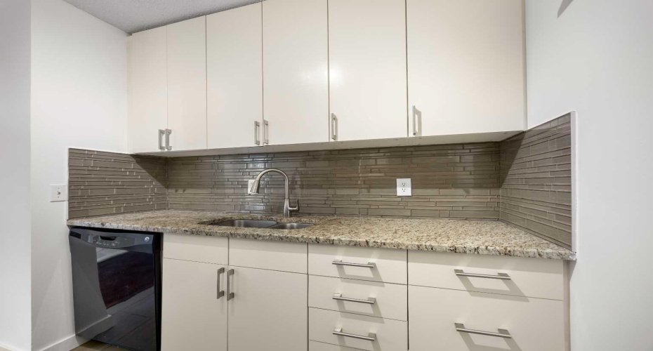 4944 Dalton Drive, Calgary, Alberta T3A 2E6, 2 Bedrooms Bedrooms, ,2 BathroomsBathrooms,Residential,For Sale,Dalton,A2281729